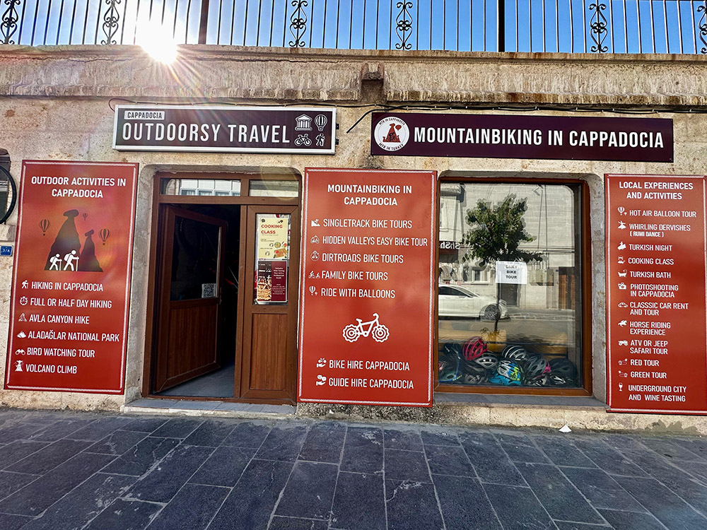 Outdorsy Travel Office